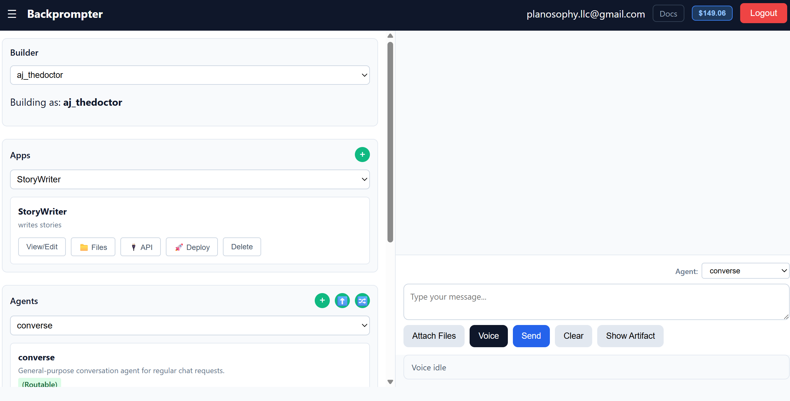 Screenshot: main UI overview (sidebar + chat pane)
